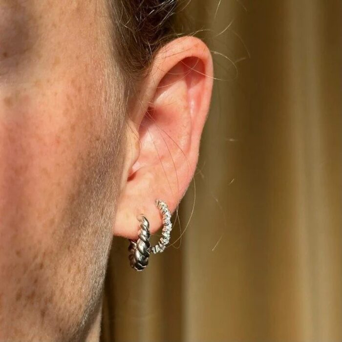 Alternative view of Merle Perle sølv Snoet øreringe - ME-077-S