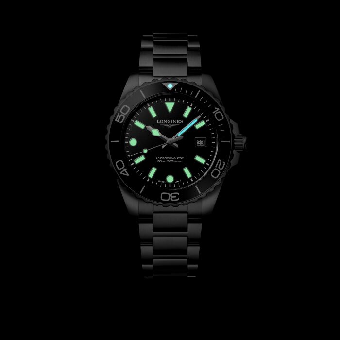 Alternative view of Longines HydroConquest - L37694566
